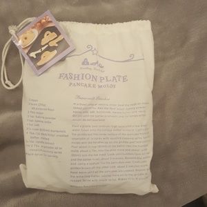 NEW Williams Sonoma Fashion Plate Pancake Molds